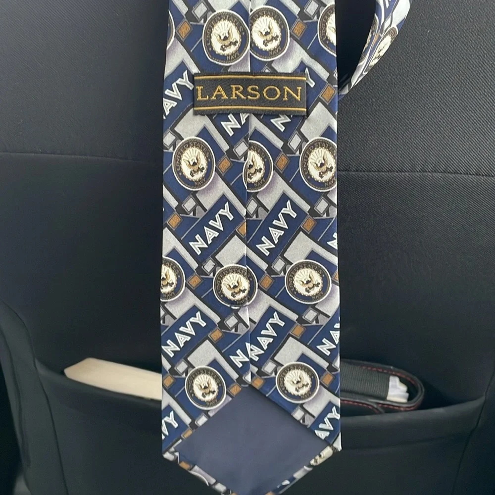 United States Navy Necktie men’s Blue Gray Silk W/Navy Logo‎ by Larson USNavy